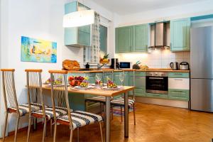 Moonlight Deluxe Suite