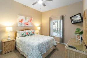 First floor beach style unit with lake view in Bahama Bay