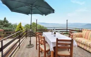 Gorgeous Home In Serrone With Wifi - 科莱费罗