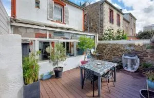 1 Bedroom Lovely Home In Saint Brieuc - Ploufragan