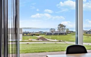 Cozy Home In Faaborg With Wifi