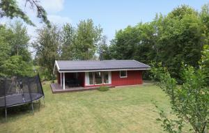 3 Bedroom Lovely Home In Melby