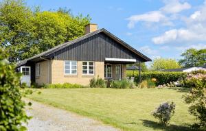 3 Bedroom Awesome Home In Brenderup Fyn