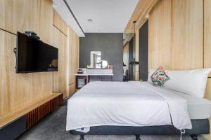 Phòng Giường Đôi Có Sân Trong (Double Room with Patio)