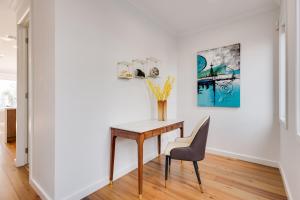 StayAU Stylish Spacious 4BR Home Ringwood