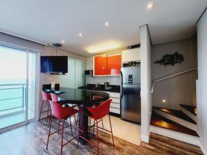 Apto duplex alto padrão com vista mar!