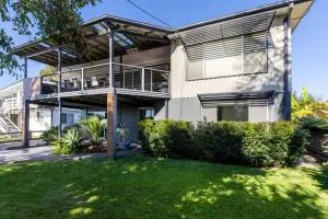 Live The Dream - By Latitude South Coast - 文森提亚