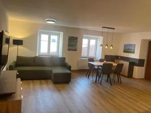 Wohnen im ehemaligen Kloster in Schörfling am Attersee - Aurach am Hongar