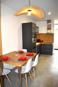 Appartements Superbe T2 climatise avec terrasse et jardin : photos des chambres