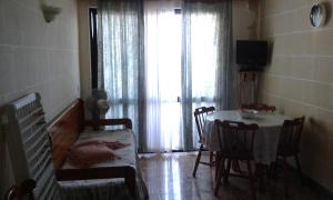 Attard Seafront Apartment 2 in Marsalforn