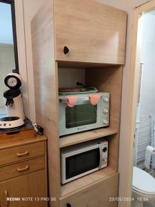 appartement T1 hyper centre 350 m des thermes 200 m des télécabines deuxième étage avec ascenseur