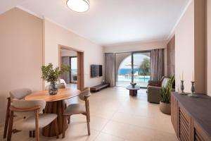 KRESTEN ROYAL Euphoria Resort