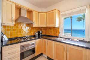 Stella Maris Beachfront 1J by Casasol