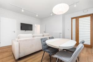 Przy Torach 3 by Homeprime