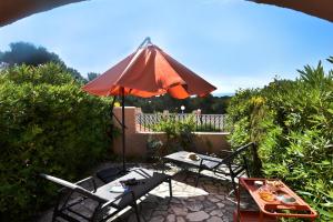 Appartement avec piscine cozy spacieux, climatise, vue mer! Plages et centre 15 mns!