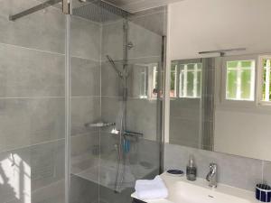 Maisons de vacances Maison arcachonnaise proche plage - animaux acceptes : photos des chambres