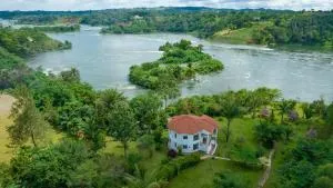 Nile Retreat - Luxury Villa in Jinja - Kangulumira