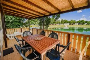 Lake View Mobile Homes with Thermal Riviera Tickets in Terme Čatež - 卡特兹奥布萨维