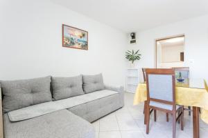 Apartments with parking space Podstrana, Split - 6072