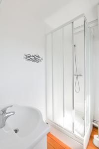 Appartements Le Haut de la Roseraie - Studio 3p avec vue mer : photos des chambres