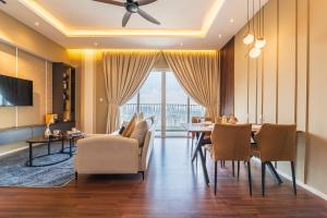 UNA RESIDENCE BY THE CONTS