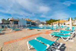 Golden Seaside Villa - Acesso Praia e Piscina Incluído