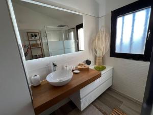 Villas Villa Sampiero, sur mer, piscine et plage a pieds : photos des chambres
