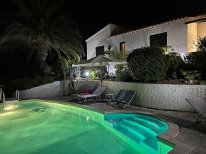 Villas Villa Sampiero, sur mer, piscine et plage a pieds : photos des chambres