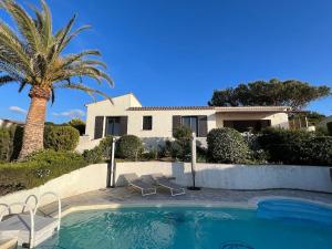 Villas Villa Sampiero, sur mer, piscine et plage a pieds : photos des chambres