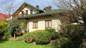 APARTAMENTY-STUDIO noclegi wczasy wakacje ferie - pobyty rodzinne - Rdzawka