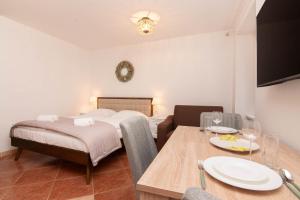 Apartments Leonel by Locap Group 