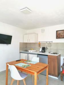 Loft for 2 in Rhodes town near Elli beach