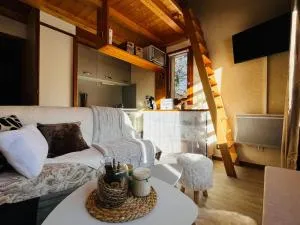 Appartement Calme et Chaleureux - Demi-Quartier