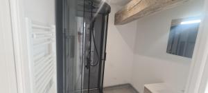 Maisons de vacances Gites de 2 a 11 personnes au Domaine d'USSON : photos des chambres