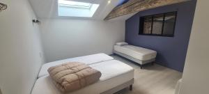 Maisons de vacances Gites de 2 a 11 personnes au Domaine d'USSON : photos des chambres