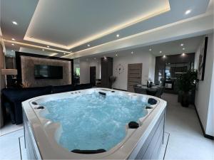 Apartament z Jacuzzi