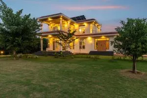 Alaya Stays Raga 2BHK Farmstay with an entertainment lounge - Pīrthala