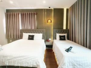 M&H Hotel
