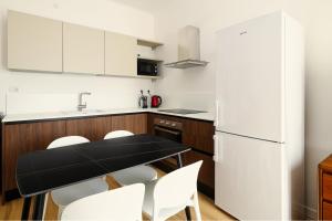 JOIVY 1-Bed apartment with balcony near subway