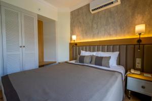 DeMANOR HOTEL ADULT ONLY