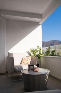 Flower gardens Estepona, Close to historic centre