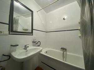 Family flat zona Aragon close to city center and beach