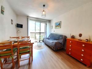 Appartements T2 a Vielle-Aure, 4 pers, balcon sud, parking, kitchenette equipee, proche commodites - FR-1-457-325 : photos des chambres