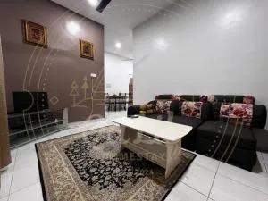 QALIB HOMESTAY - Kampong Kubang Parit