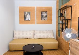 Modern Comfort in Central Varna with WorkSpace by Flat Mаnаger