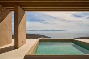 Homatinos Villa, a SeaView Sanctuary with 2 Pools, By ThinkVilla - 基奥尼亚