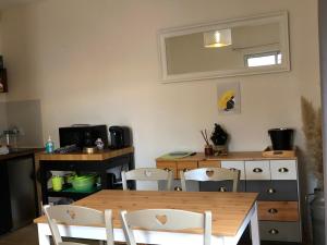 Appartements Appartement cosy avec grande terrasse vue mer : photos des chambres