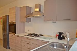 Ivy Rose - Marsaxlokk