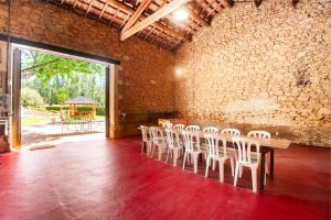 Maisons de vacances Gite Cerise - Maison climatisee avec piscine : photos des chambres