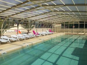 Campings NUIT INSOLITE - Cote de granit rose - Camping Armor Loisirs : photos des chambres
